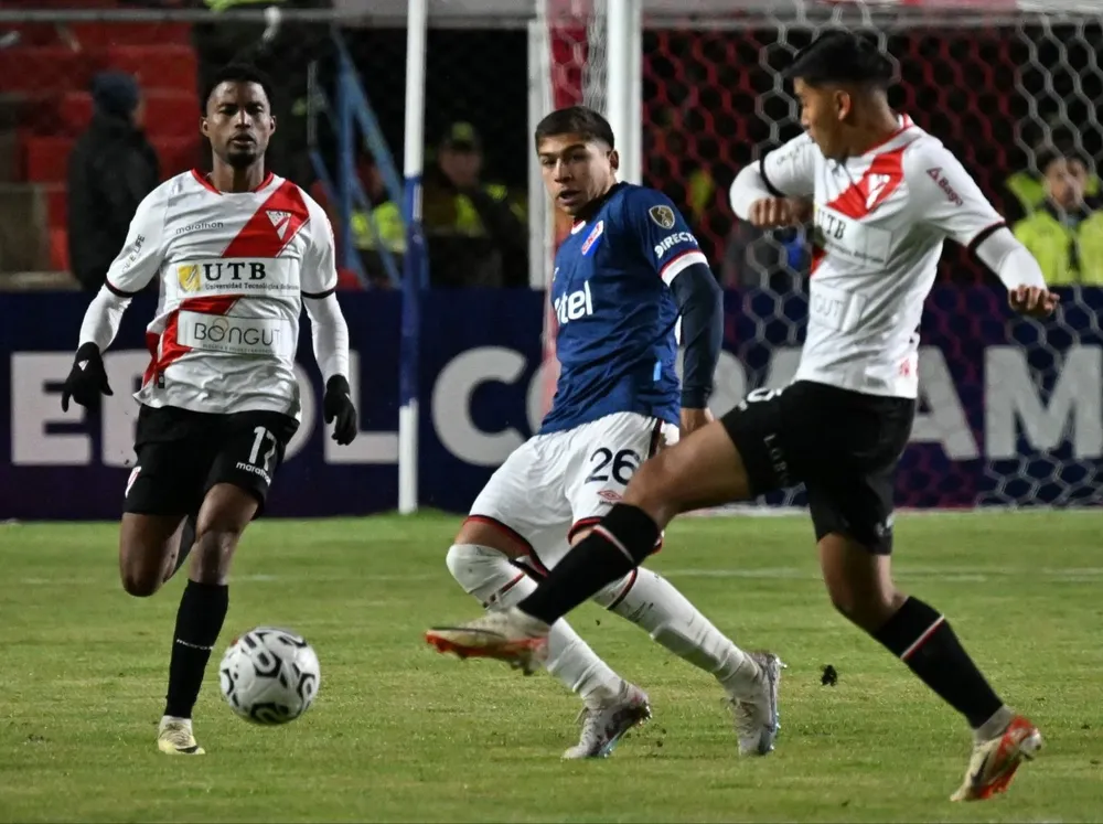 Nacional recibe a Always Ready