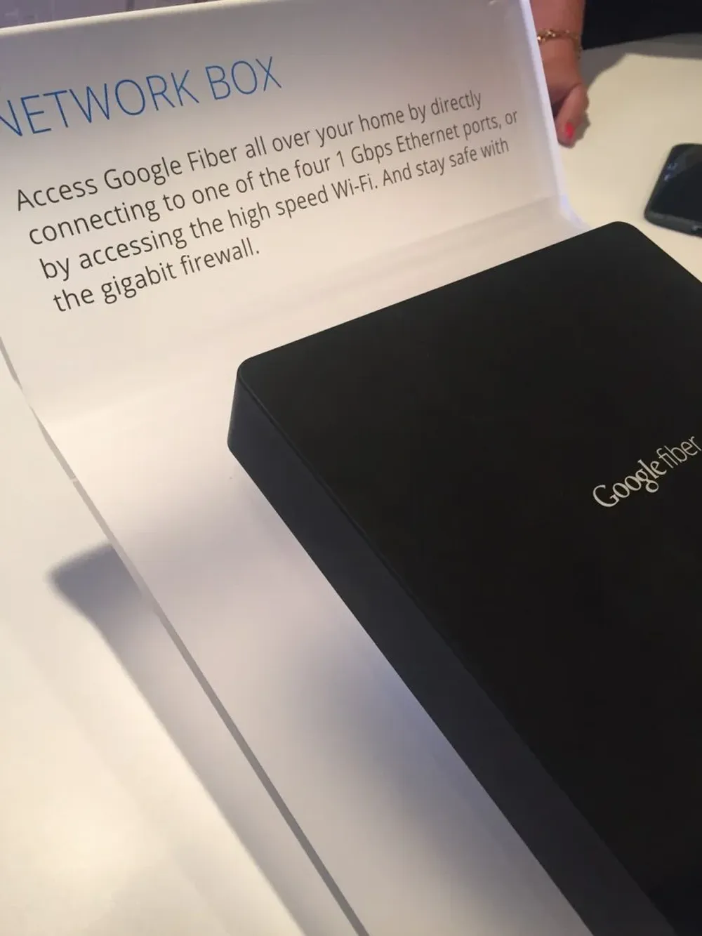 Uno de los tres decodificadores que se instalan en el hogar para usar tanto internet como el servicio de 150 canales en HD que ofrece Google