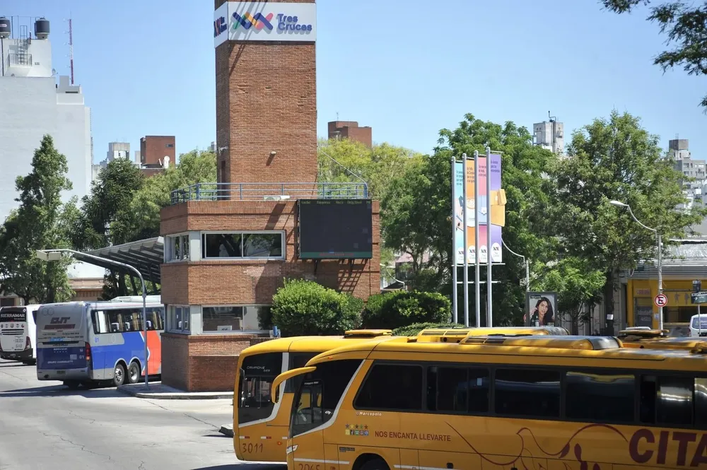 Ómnibus en Tres Cruces