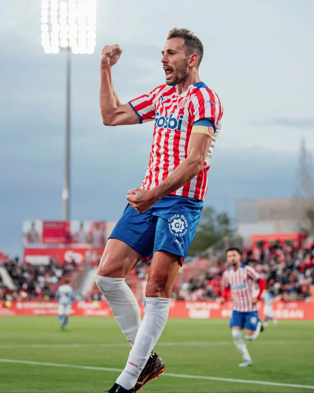 Cristhian Stuani volvió a convertir para Girona y es goleador de la Segunda española