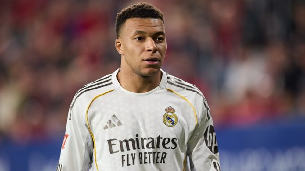 Kylian Mbappé, con el uniforme del Real Madrid.