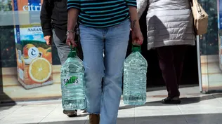 Agua sin gas y bidones, los más comprados.