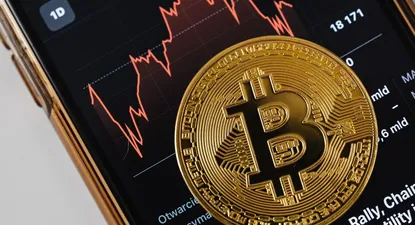 Las diez criptomonedas con mayor volumen se sumaron a la caída histórica con variaciones negativas