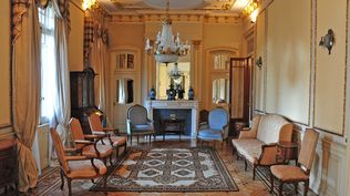 Deuda, casualidad y romance: cómo la casa de Suárez y Reyes se convirtió en residencia presidencial