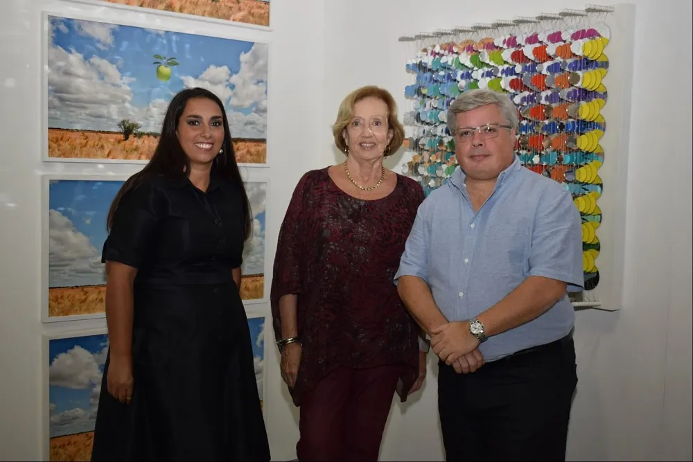Laura Bardier, María Julia Muñoz y Enrique Aguerre