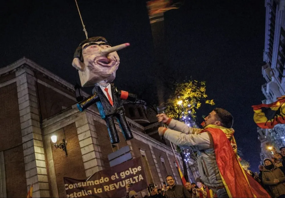 Protesta de Nochevieja en Ferraz