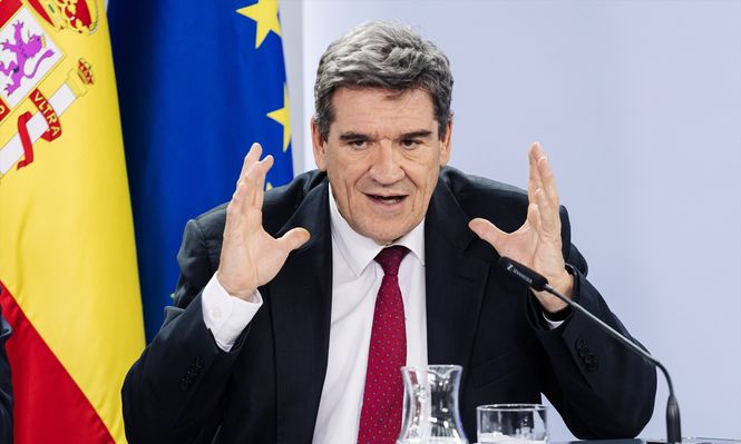 Gobierno. El ministro para la Transformación Digital y de la Función Pública, José Luis Escrivá, anuncia la autorización para la compra de Vodafone España por parte de la británica Zegona.&nbsp;