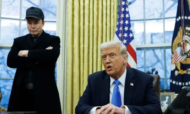 Elon Musk con Donald Trump en el Despacho Oval