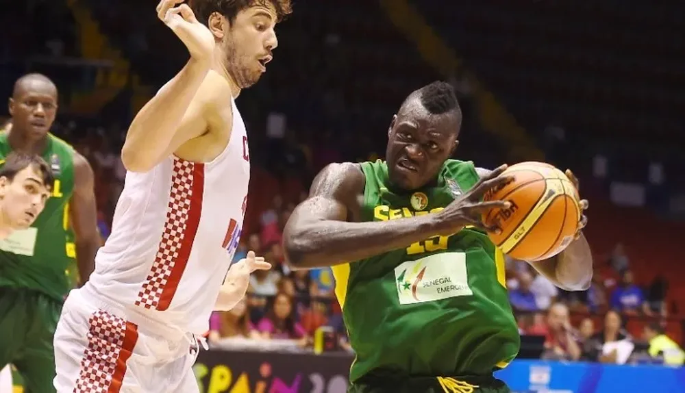 Ante Tomic y Abdou Badji