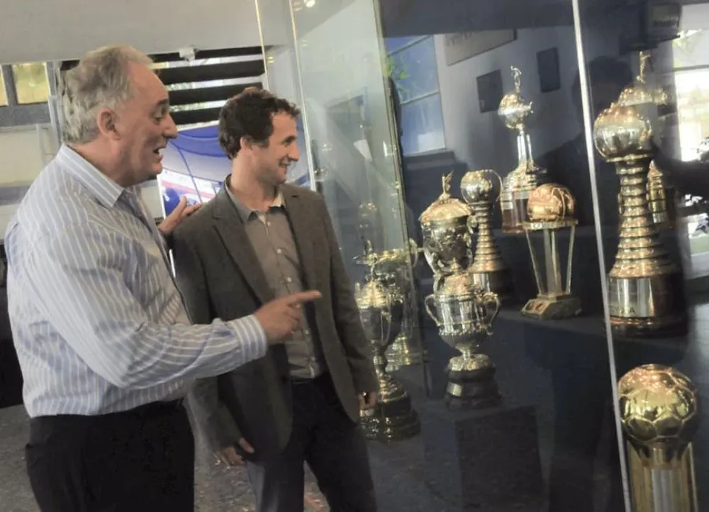 “Esas dos (Libertadores e Intercontinental) son las que tenemos que ganar”, le dice Ache al DT