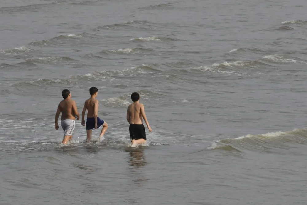 Las máximas superarán los 30 °C este sábado