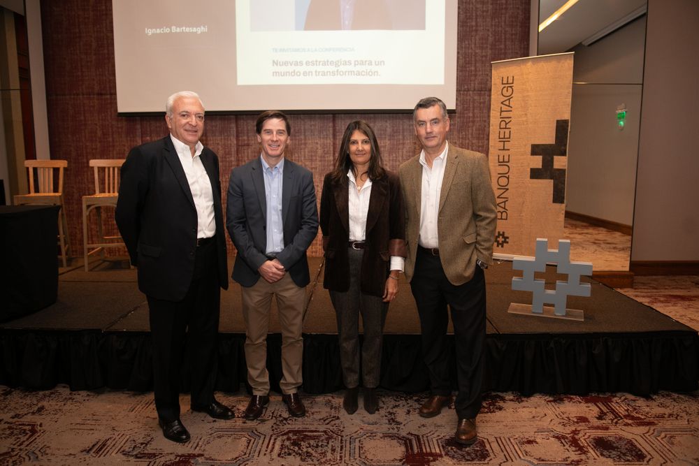 Gerente General de Banque Heritage Alejandro Suzacq, Ignacio Bartesaghi, de Heritage Gerente de Marketing, Productos y Sostenibilidad Carolina Bellenda y Gerente Banca Empresa Pablo Muró.