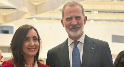 Victoria Villarruel y el Rey Felipe VI