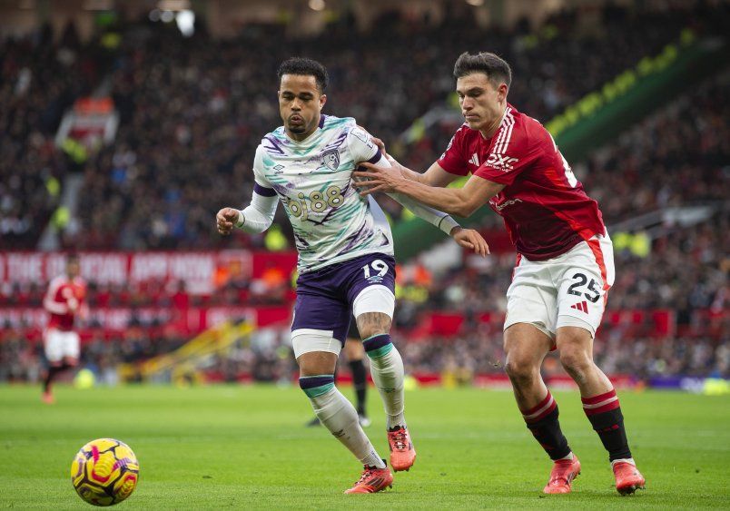 Justin Kluivert y Manuel Ugarte