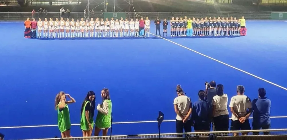 Uruguay perdió 2-0 con Argentina