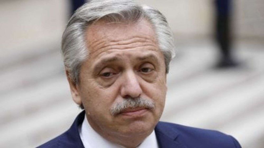 Fernández deberá presentarse a declaración indagatoria el martes 4 de febrero a las 11:00 ante el juez Ercolini y el fiscal Ramiro González.