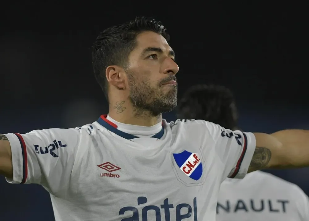 Luis Suárez inolvidable para los hinchas tricolores