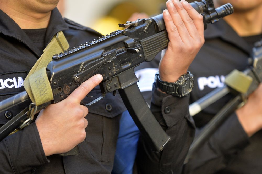 Policías, armas, pistolas, policía.