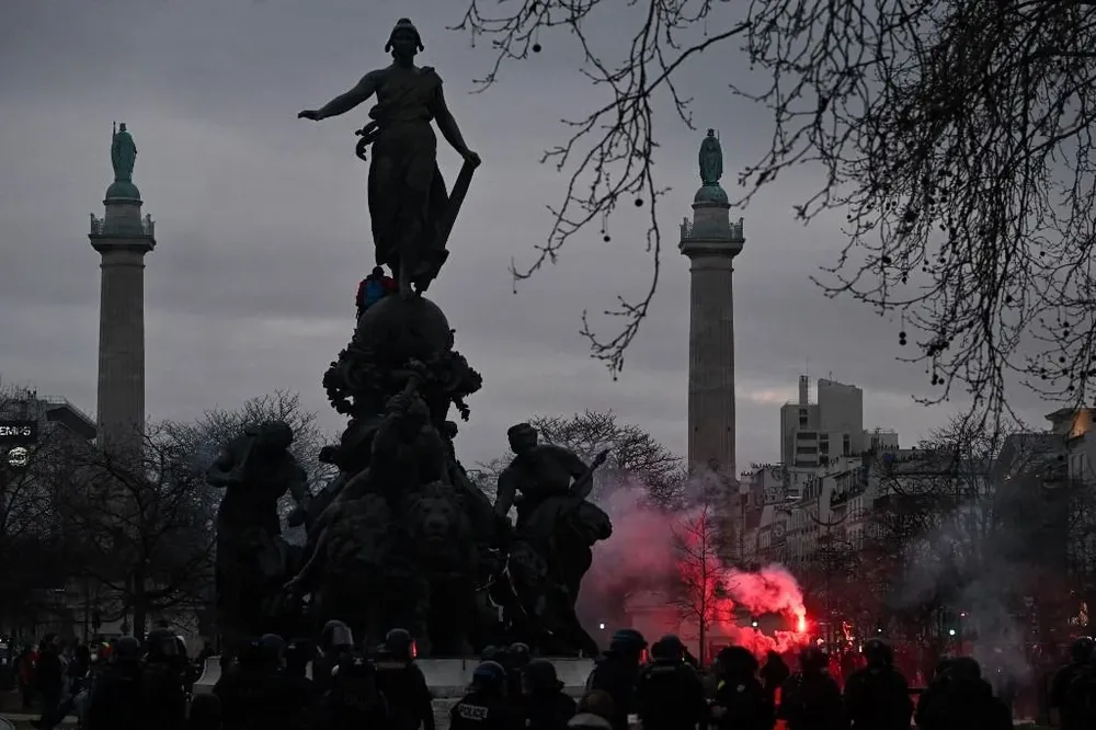 Manifestaciones en Francia por las jubilaciones