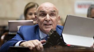 José Luis Espert rechazó las acusaciones de que la transferencia estuviera relacionada con actividades ilícitas.