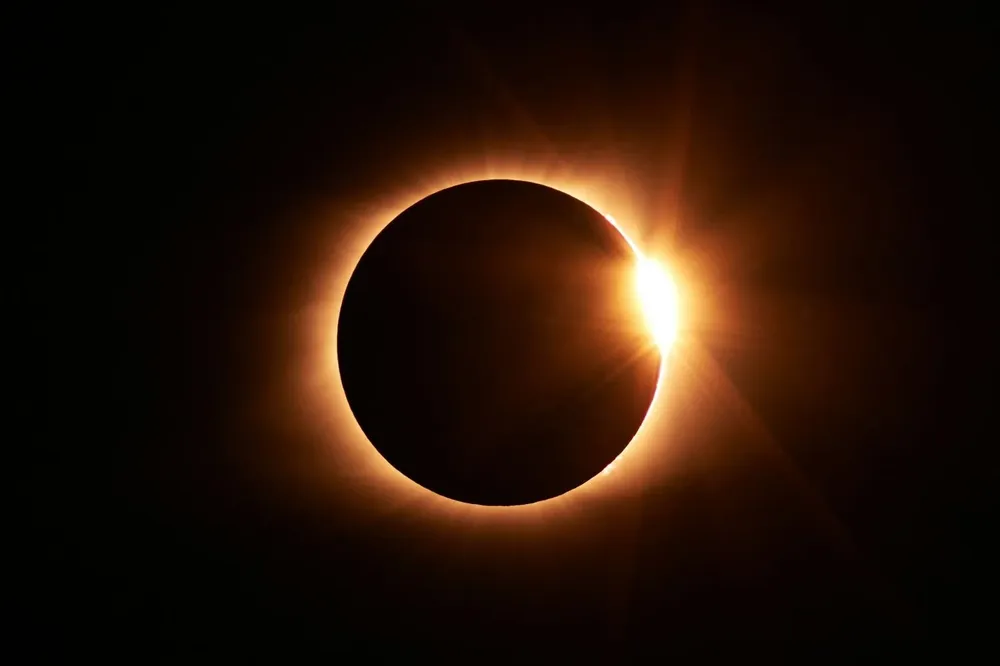 Eclipse solar 2025: cuándo llega y dónde se podrá ver en España.