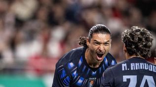 Darwin Núñez celebra el primero de sus dos goles con la selección uruguaya ante Corea del Sur