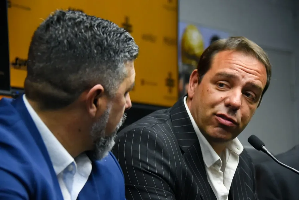 Ignacio Ruglio en la presentación de Leo Ramos