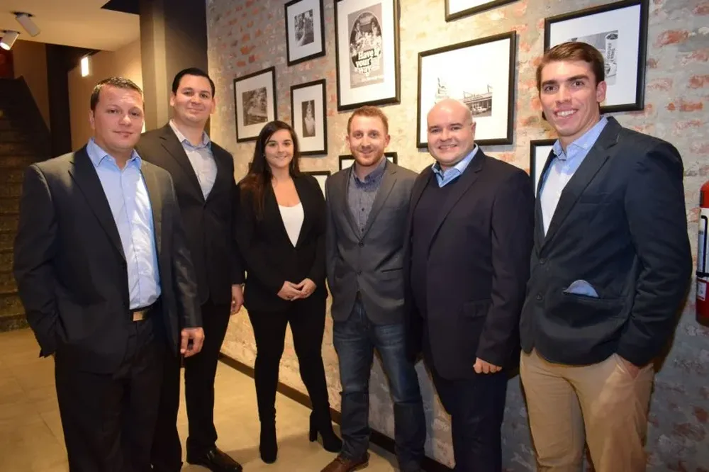 Mario Giménez, Vicente Figueredo, Guillermina Abou-nigm, Gabriel Caputto, Alexis Esquivel y Marcos Alonso 