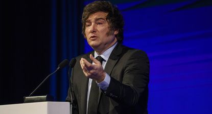 Milei acusó al kirchnerismo de inventar ñoquis en el Garrahan y defendió la depuración administrativa