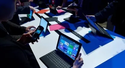 Músicos, guionistas y periodistas: Eurocámara reclama que Google, Facebook y Youtube les paguen más