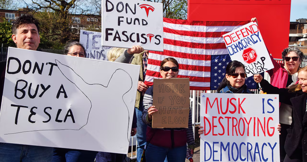 Protestas en contra de Elon Musk.