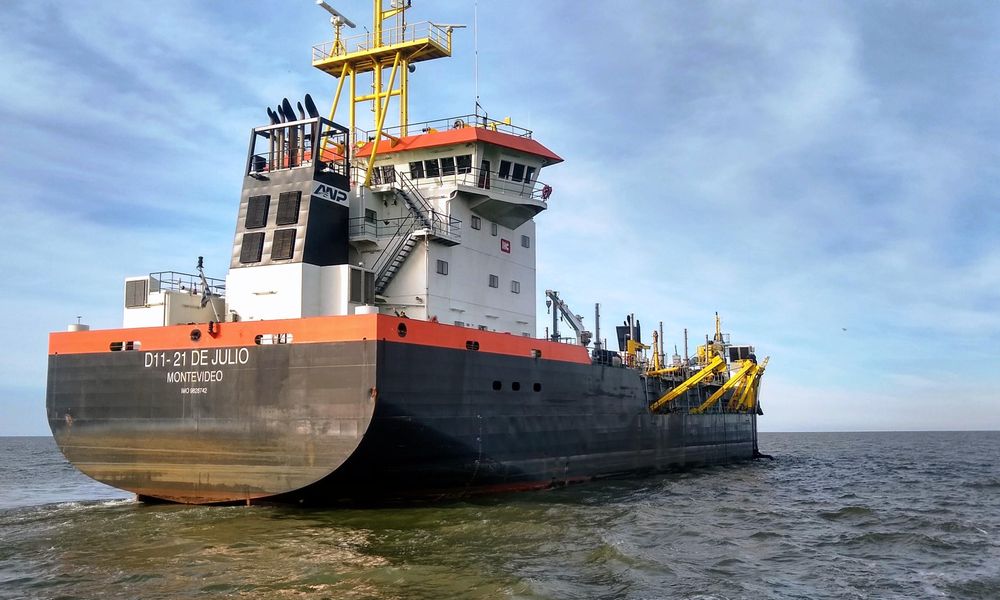 Draga de la Administración Nacional de Puertos&nbsp;