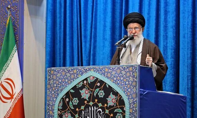 El ayatolá Alí Jamenei, afirma que Israel "debería anticipar un severo castigo".
