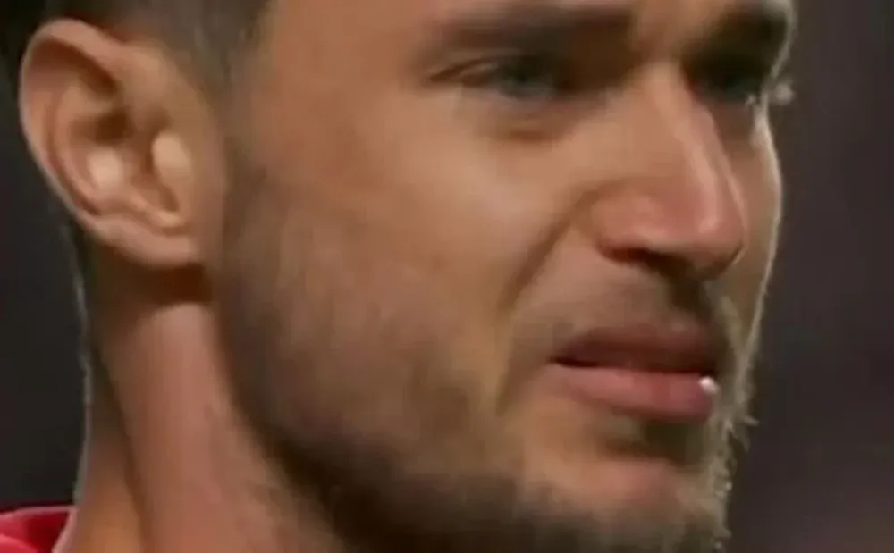 El ucraniano Roman Yaremchuk ingresó por Darwin Núñez en Benfica y por el apoyo del público, se puso a llorar ni bien entró a la cancha