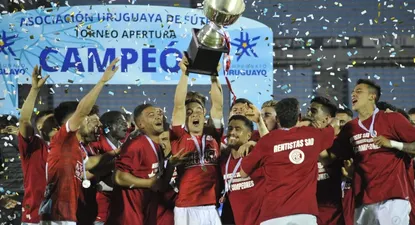 viaje a la intimidad del rentistas campeon: temores, mensajes e insultos al dt