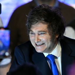 Javier Milei durante las celebraciones en el búnker de La Libertad Avanza. Javier Milei durante las celebraciones en el búnker de La Libertad Avanza.