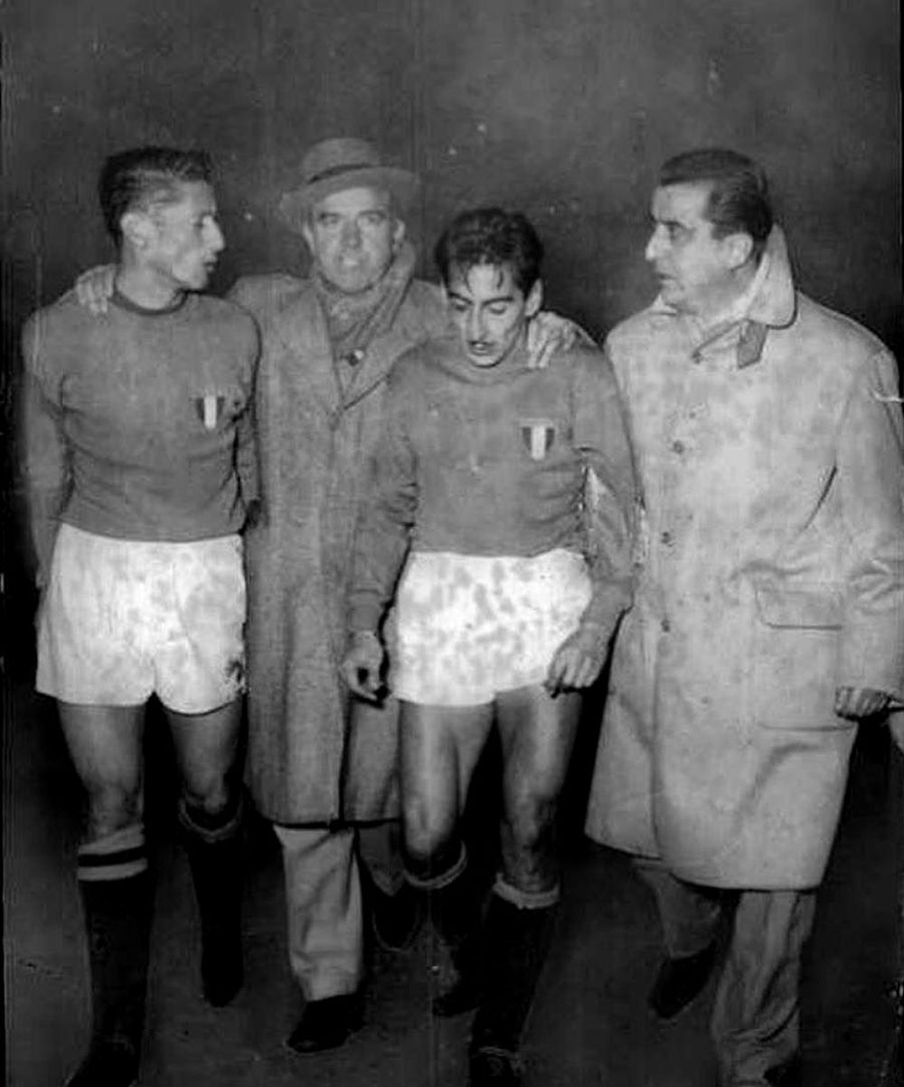 Juan Alberto Schiaffino y Alcides Ghiggia tras un partido con la selecci&oacute;n de Italia