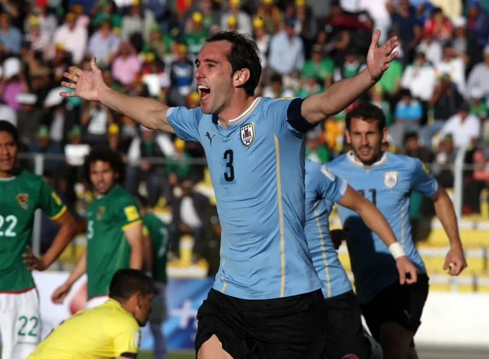 El festejo de Godín, autor del segundo gol en el partido del jueves 8 de octubre ante Bolivia en La Paz
