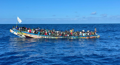 Imagen de la llegada de un cayuco con más de 300 personas a El Hierro.&nbsp;