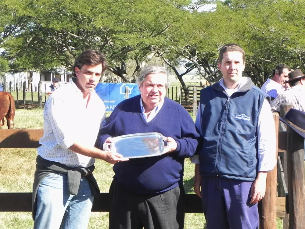 Santa Clotilde recibió la Gira Hereford 2013 en su establecimiento
