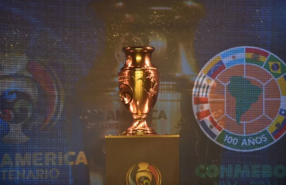 El trofeo de la Copa América Centenario