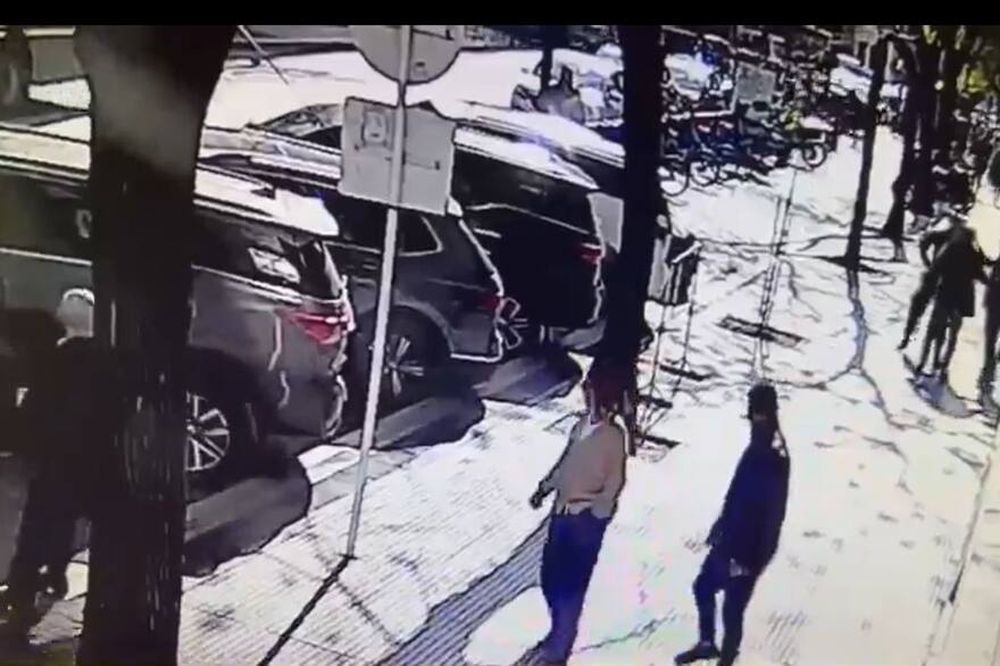 El 30 de mayo de 2024, un suboficial auxiliar de la División Corte Suprema de la Policía Federal Argentina detectó que un hombre realizaba maniobras sospechosas sobre una Toyota Hilux SW4 blanca.