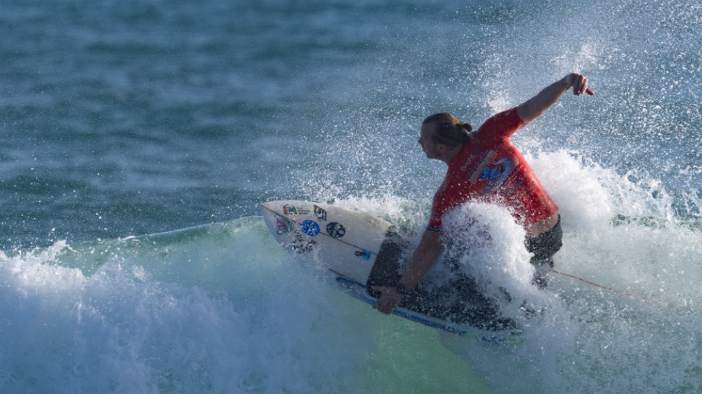 Williams ganó el Campeonato Australiano de Surf Adaptado Bright Sky Pro 2026 como campeón de surf de rodillas.