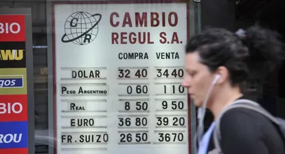 Luego de un respiro, el dólar volvió a tocar un máximo y se vende a $ 34,50