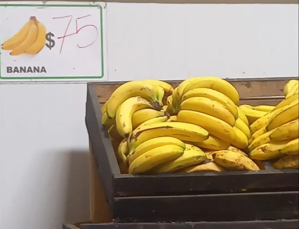 Precio minorista de la banana este miércoles 14 en el Mercado Polivalente de la UAM.