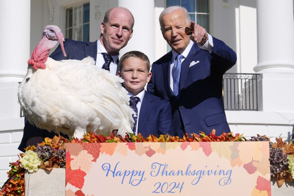 Thanksgiving - Biden indulta a pavos - AP.jpg