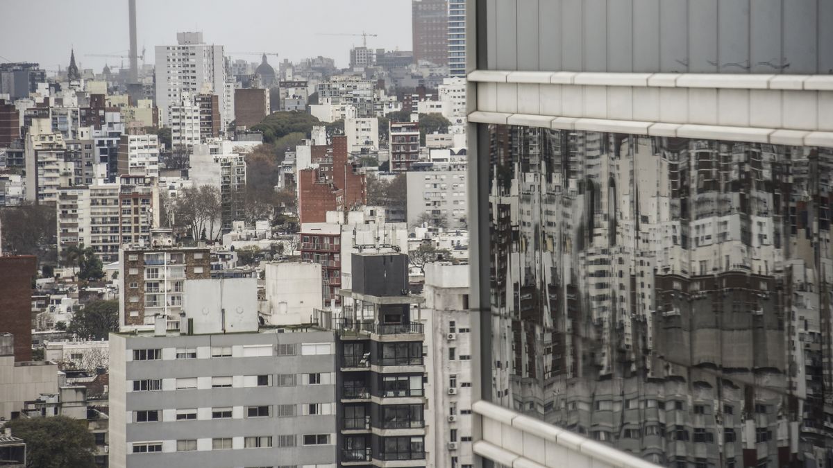 La hora de la moneda nacional en el sector inmobiliario: por qué el mercado necesita al Estado para desdolarizar