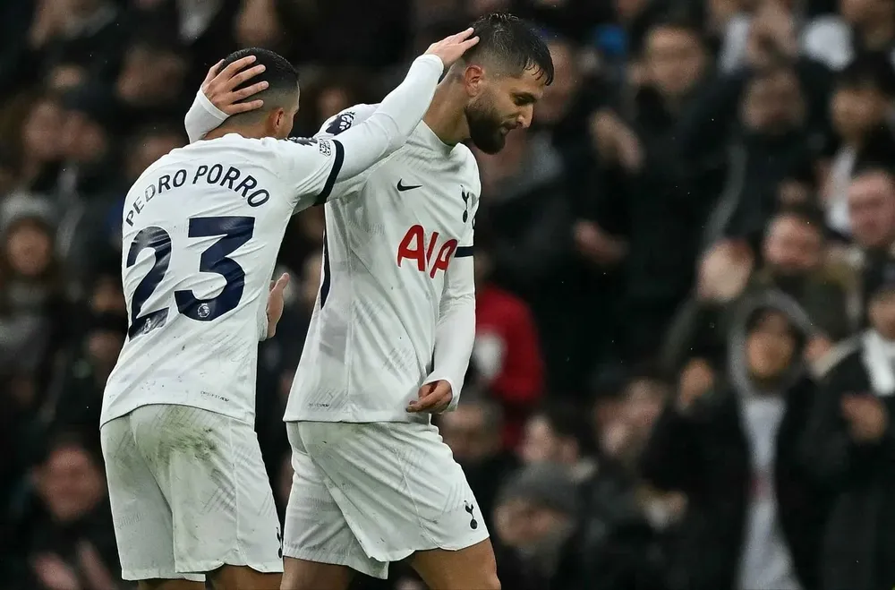 Rodrigo Bentancur se fue aplaudido por todo el estadio