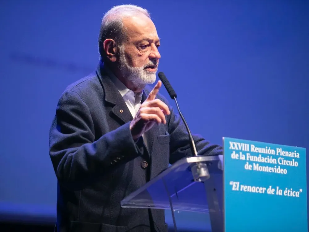 Carlos Slim, en Avilés.