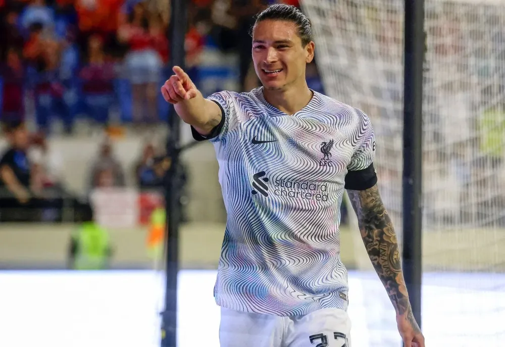 Liverpool juega con camiseta de alternativa ante West Ham